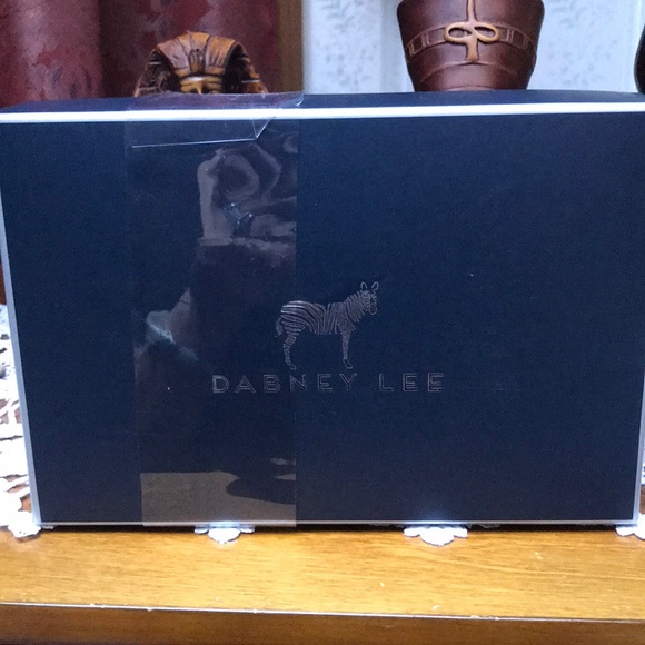 NWT Makeup Bag - Picture 4 of 4